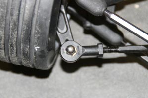 Steering/damper connection