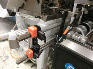 Picture sensor adjustment for the film/foil line center regulation is positioned using the drylin® linear unit 