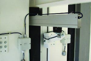 Safety bars on gate systems 