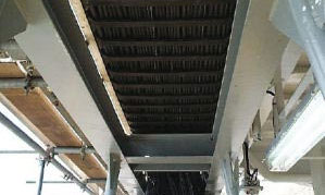 ATEX tested conductive igus® material prevents electrostatic buildup. 